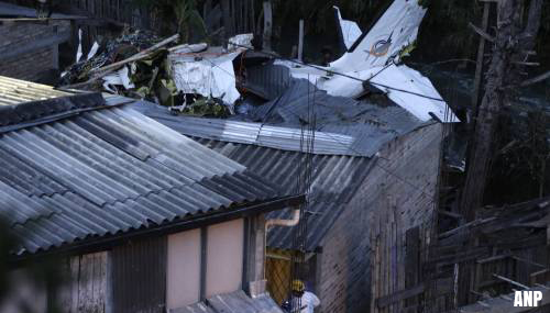 Doden en gewonden door vliegtuigcrash Colombia