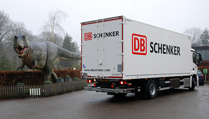 DB Schenker levert uniek dinoskelet af bij Oertijdmuseum in Boxtel