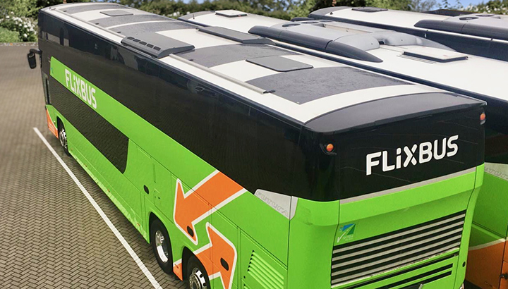 Eerste internationale bus met zonnepanelen rijdt tussen Dortmund en Londen