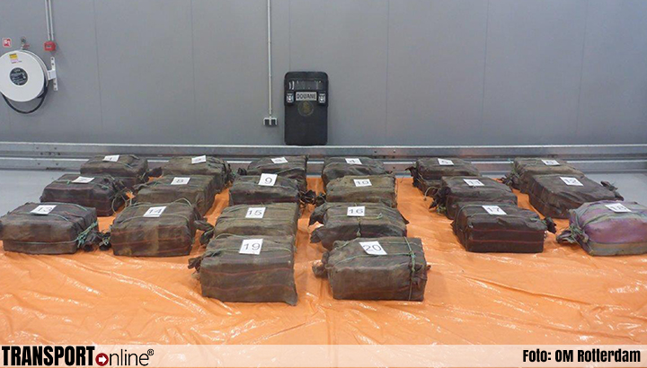 Douane onderschept tijdens controles 1.018 kilo cocaïne in Rotterdamse haven [+foto's]