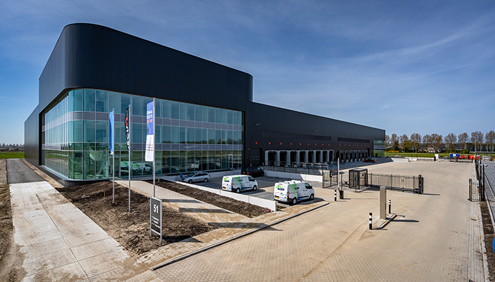 SEGRO Logistics Centre Schiphol opgeleverd in Hoofddorp