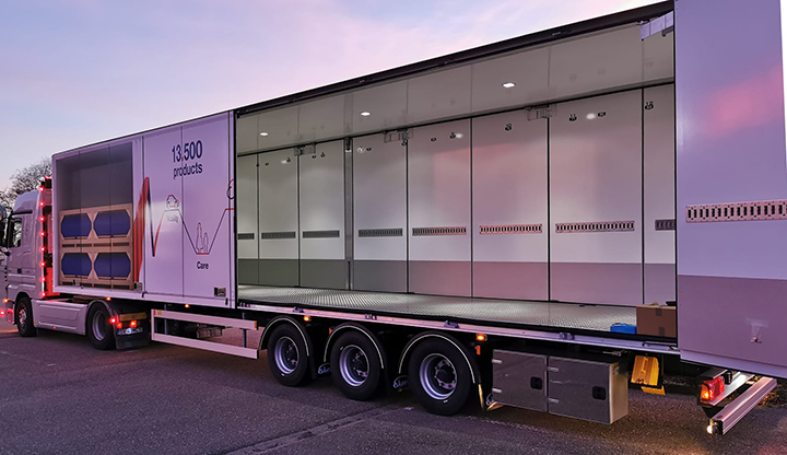 Transuniverse investeert in uitzonderlijk type trailer voor Nitto Belgium