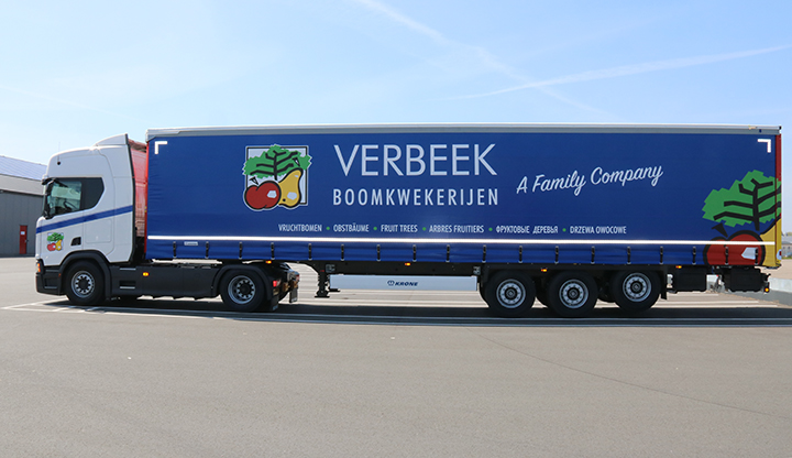 Wezenberg Trailers levert Scania trekker met Krone Profi Liner af aan Verbeek Boomkwekerijen