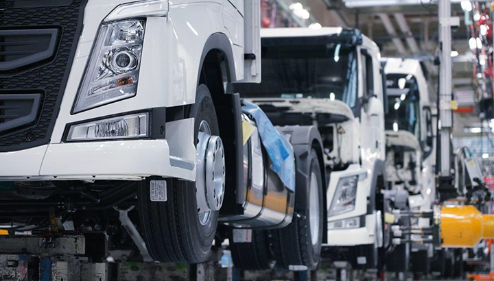 Volvo Trucks start productie weer op
