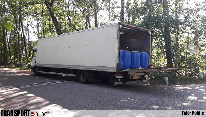 Vrachtwagen met drugsafval ontdekt in Riethoven [+foto's]