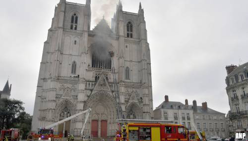 Arrestatie na brand in kathedraal Nantes