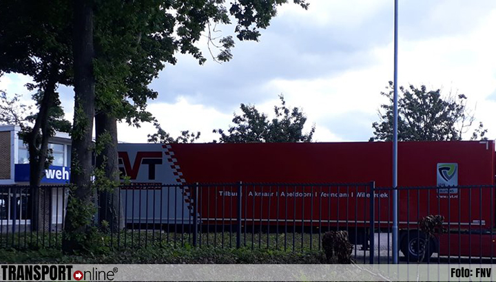 Vrachtwagens bij Wehkamp rechtsomkeert omdat ze niet gelost worden