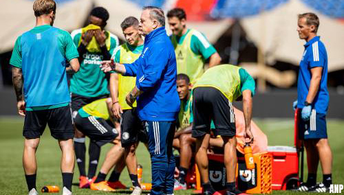 Ook speler van Feyenoord test positief op het coronavirus Ook speler van Feyenoord test positief op het coronavirus