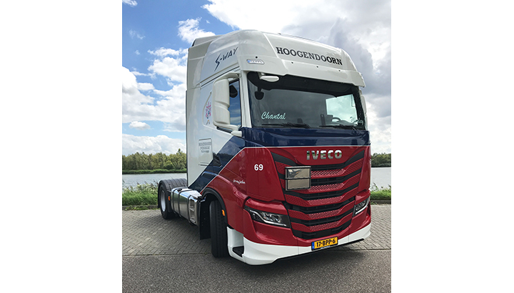 Eerste IVECO S-WAY ADR-trekker voor Hoogendoorn Transport