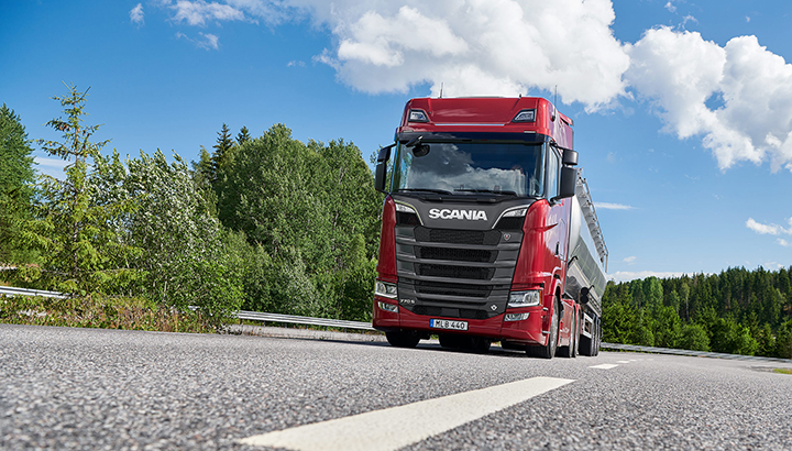 Scania introduceert, naast nieuwe V8-motoren, een nieuwe reeks high-tech versnellingsbakken