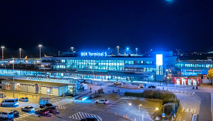 Berlin Brandenburg Airport na jaren vertraging open