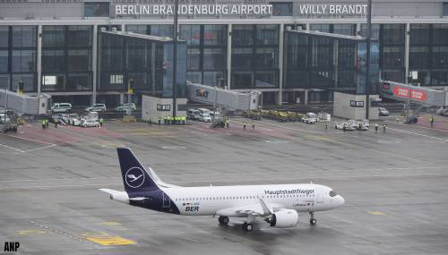 Eerste toestellen landen op nieuwe vliegveld Berlin Brandenburg Airport