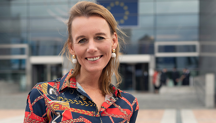 Caroline Nagtegaal-van Doorn (VVD): We zouden gek zijn als we niet investeren in de binnenvaart