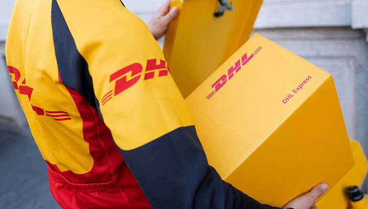 DHL levert meer pakketjes door online winkelen