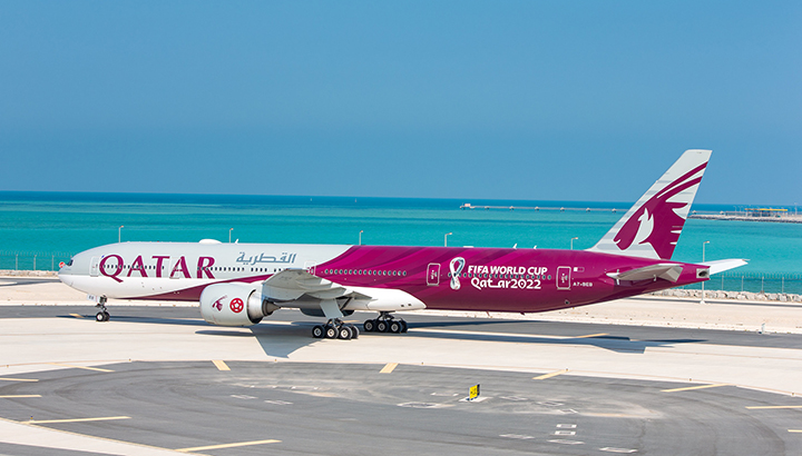 Qatar Airways onthult eerste vliegtuig in het thema van het FIFA WK voetbal Qatar 2022