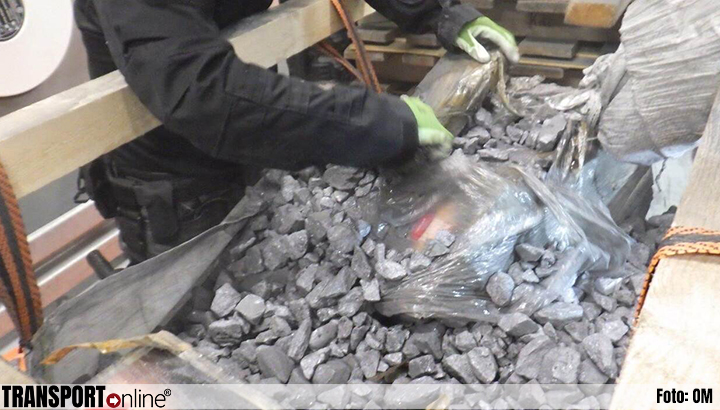 Douane en politie vinden 410 kilo cocaïne in container met ferrosilicium