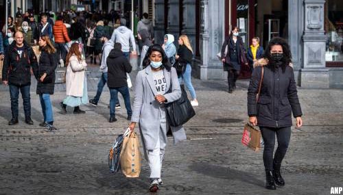 'Nederlanders blijven minder thuis dan tijdens eerste virusgolf'