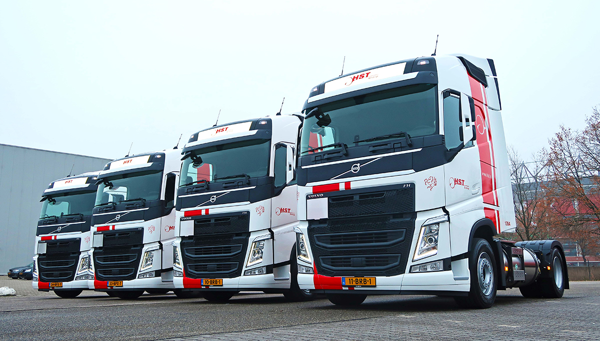 Vier nieuwe Volvo LNG-trucks voor HST Groep