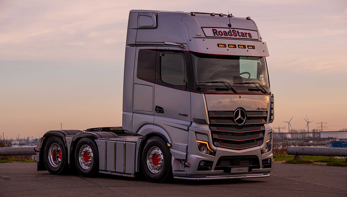 Mercedes-Benz Trucks Nederland bouwt eigen Actros Powerliner op
