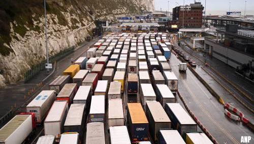 'Honderden Nederlandse vrachtwagenchauffeurs vast in Verenigd Koninkrijk'