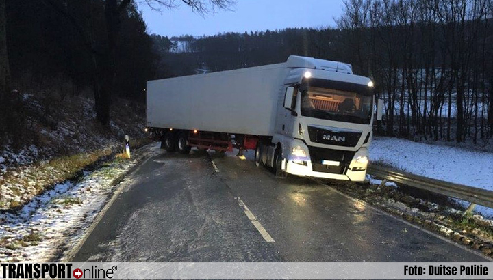 Sneeuw en ijzel veroorzaken ongelukken in deel van Duitsland [+foto's]