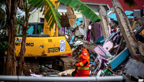 Dodental door aardbeving Indonesië boven de 90
