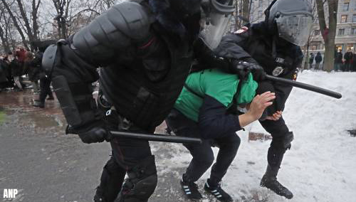 Meer dan duizend arrestaties bij protesten Russische oppositie