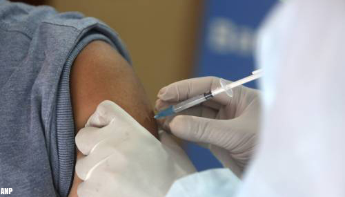 RIVM-directeur: het zijn de vaccins die het vaccineren vertragen