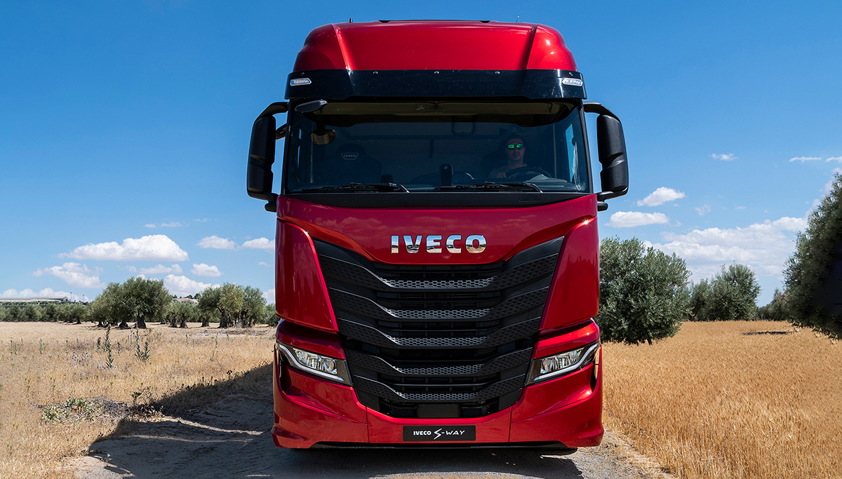 IVECO ondertekent Memorandum of Understanding met Plus om autonome vrachtwagens te ontwikkelen
