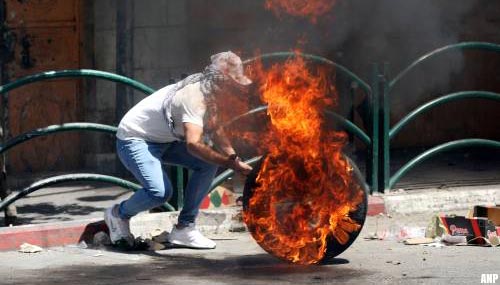Libanese betogers dringen Israël binnen