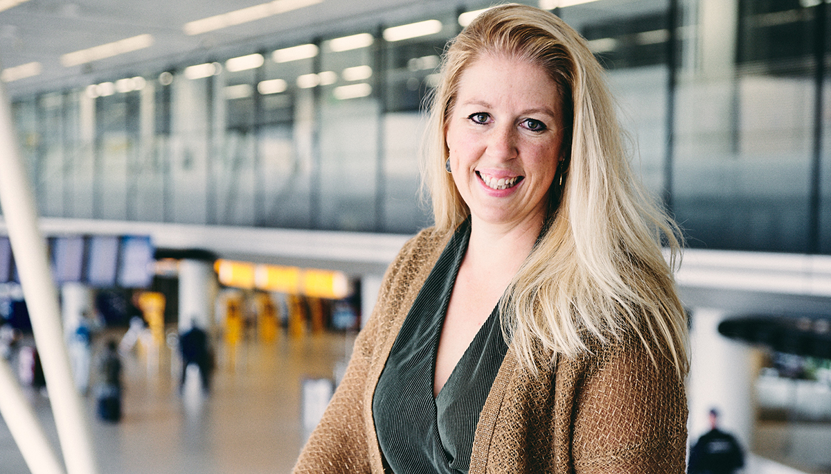 Esmé Valk volgt Heleen Kuijten op als directeur Human Resources Royal Schiphol Group Esmé Valk volgt Heleen Kuijten op als directeur Human Resources Royal Schiphol Group