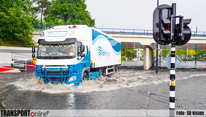 Flinke buien zorgen voor wateroverlast in Eindhoven [+foto&video]