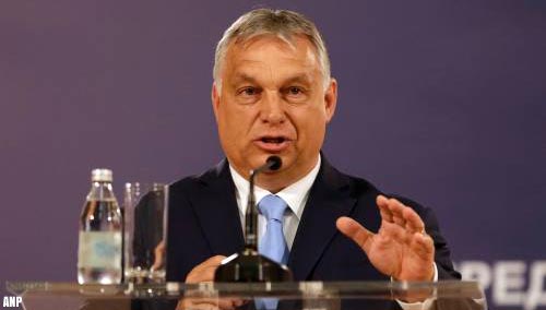 Orban gaat omstreden 'homowet' in referendum voorleggen