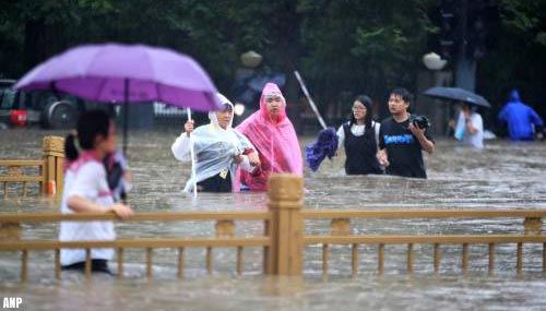 Dodental door zware regenval China verder opgelopen