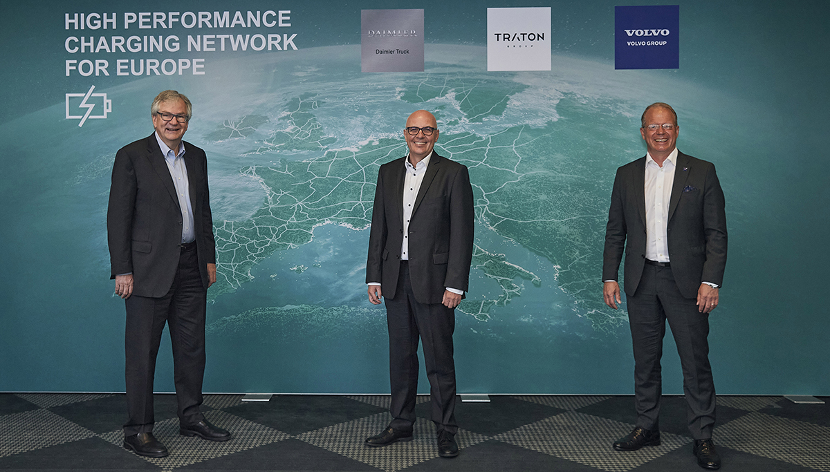 TRATON, Daimler en Volvo starten oplaadnetwerk voor elektrische vrachtwagens in Europa