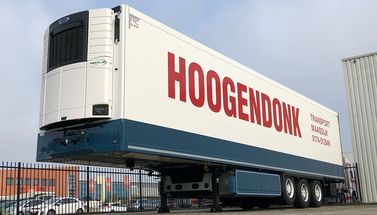 Nieuwe Krone polyester koeloplegger voor Transportbedrijf Hoogendonk