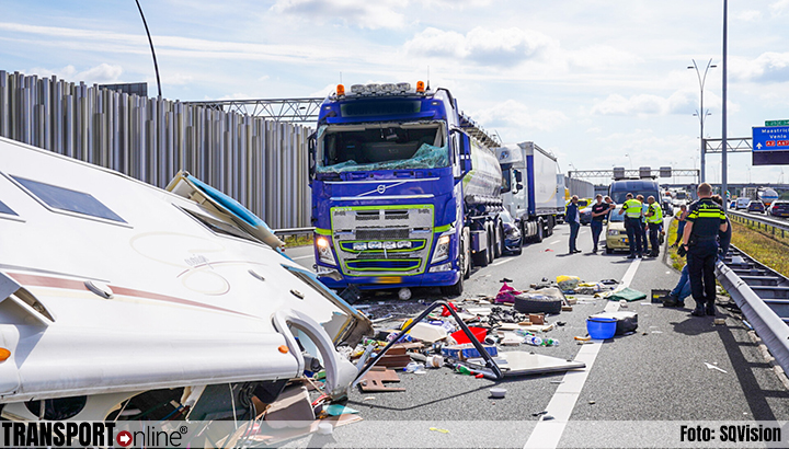 Ernstig ongeval met meerdere voertuigen op A2 bij Eindhoven [+foto's]