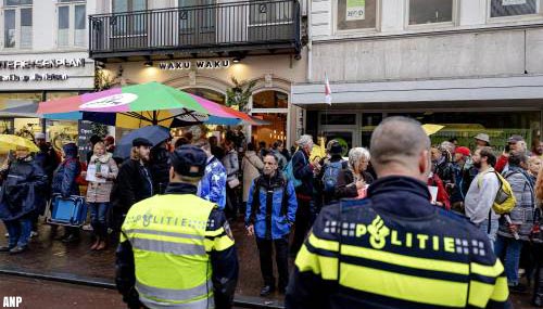 Politie ingezet bij Waku Waku in Utrecht na demonstratieverbod [+video]