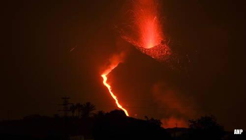 Lava op La Palma nadert de zee, vier gebieden in lockdown
