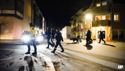 Vijf doden en twee gewonden bij pijl-en-boogaanval in Noorse Kongsberg [+video]