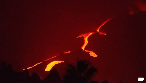 Lavastroom op La Palma verzwelgt opnieuw honderden panden