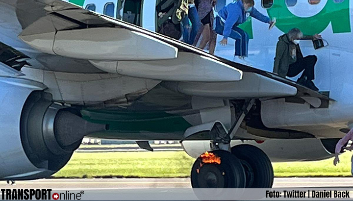 Evacuatie Transavia vlucht na landing op Schiphol [+foto's&video]