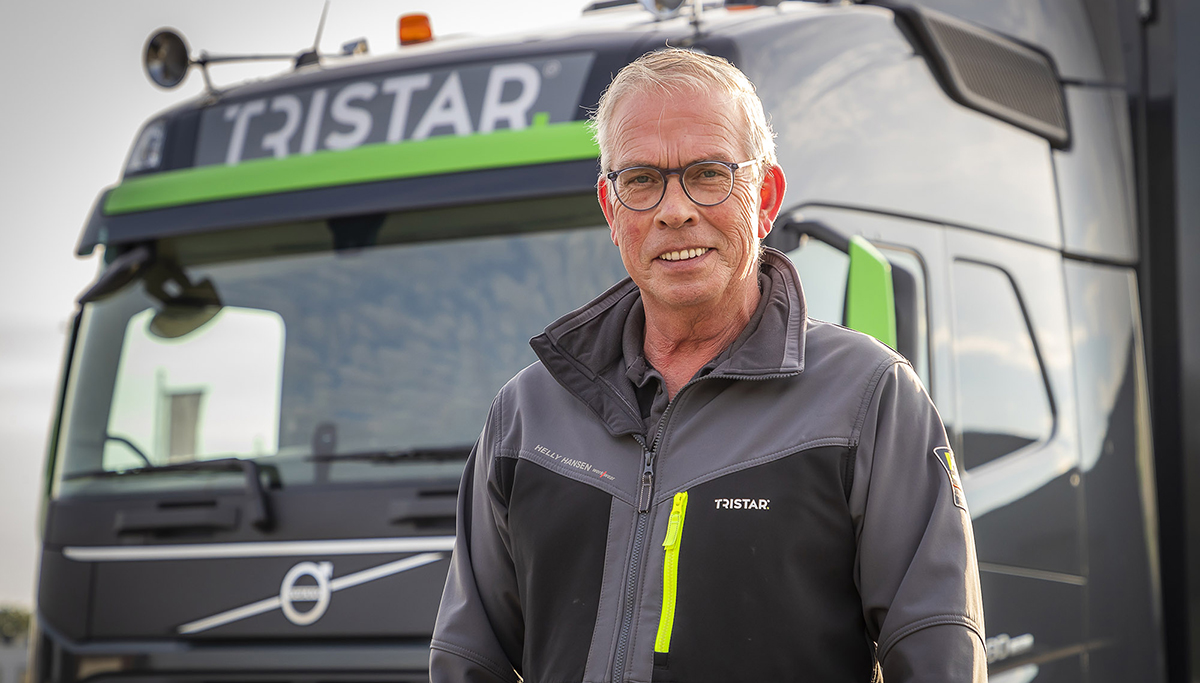 Chauffeur Harry van As van TriStar Industries Group mocht zijn eigen Volvo-truck specificeren