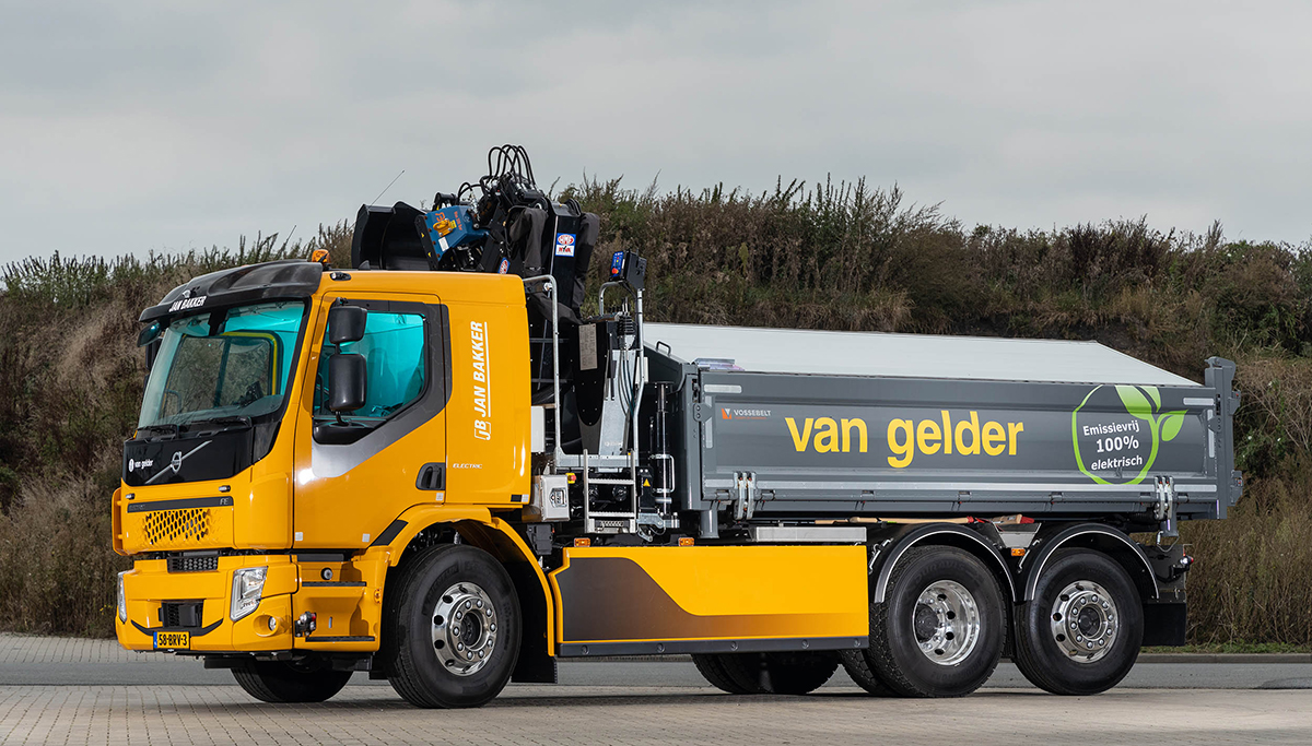 Van Gelder zet vier elektrische Volvo-trucks in