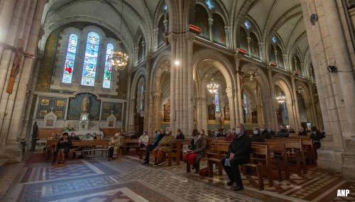 Commissie: zeker 216.000 misbruikzaken in Franse katholieke kerk