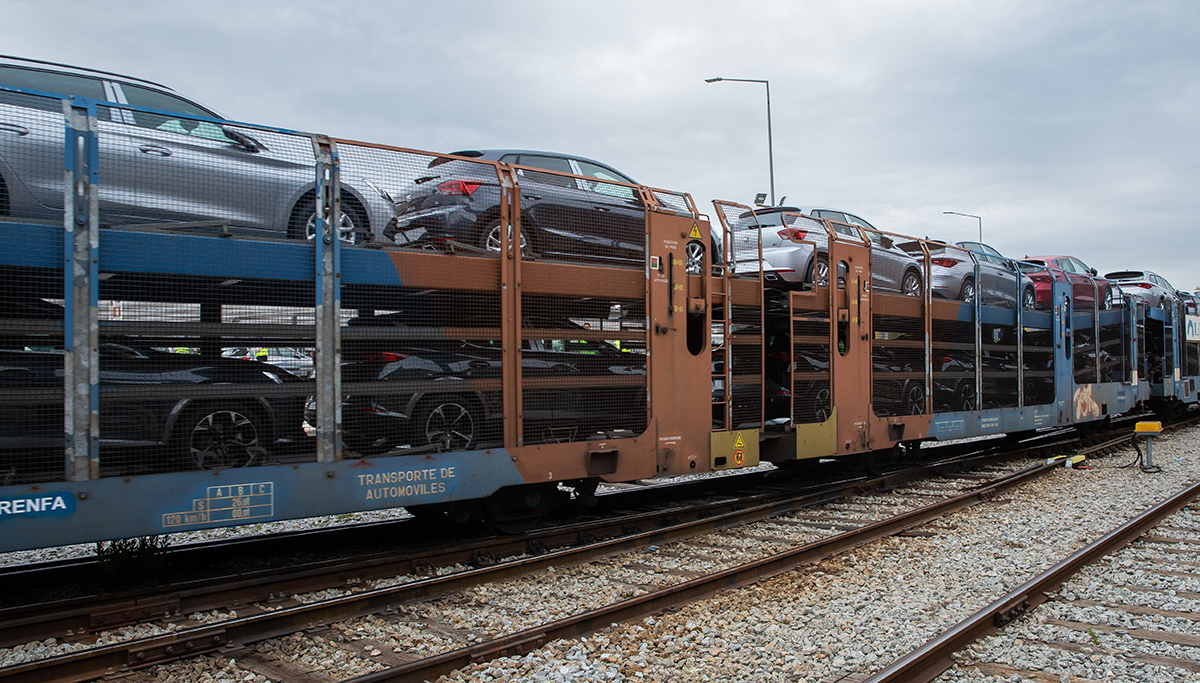 Duurzame spoordienst verbindt fabrieken van SEAT en Volkswagen [+video]