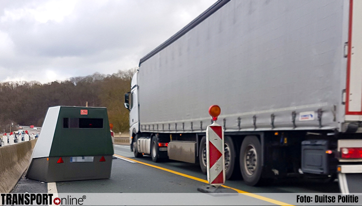 Vrachtwagenverbod voor Duitse Taubersteinbrug, politie zet 'handhavingstrailers' in [+foto]