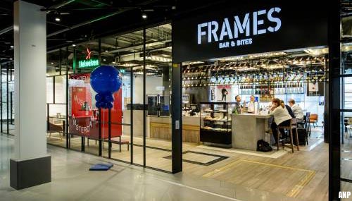 Schiphol: niet-essentiële winkels gaan dicht, horeca blijft open