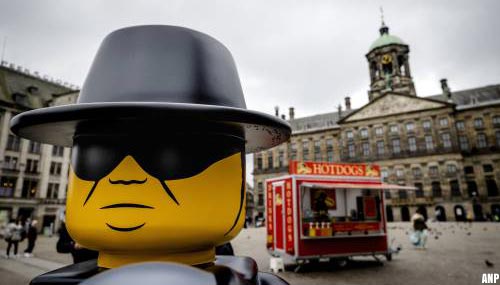 Legobeeld André Hazes duikt op in Friese Oldeberkoop