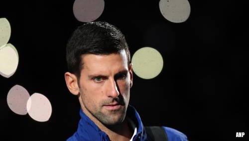 Djokovic strandt op vliegveld in Melbourne door visumproblemen